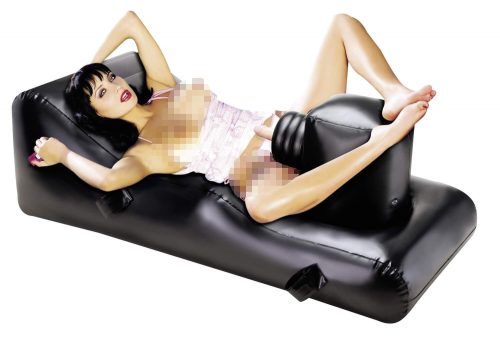 Ágy beépített szexgéppel